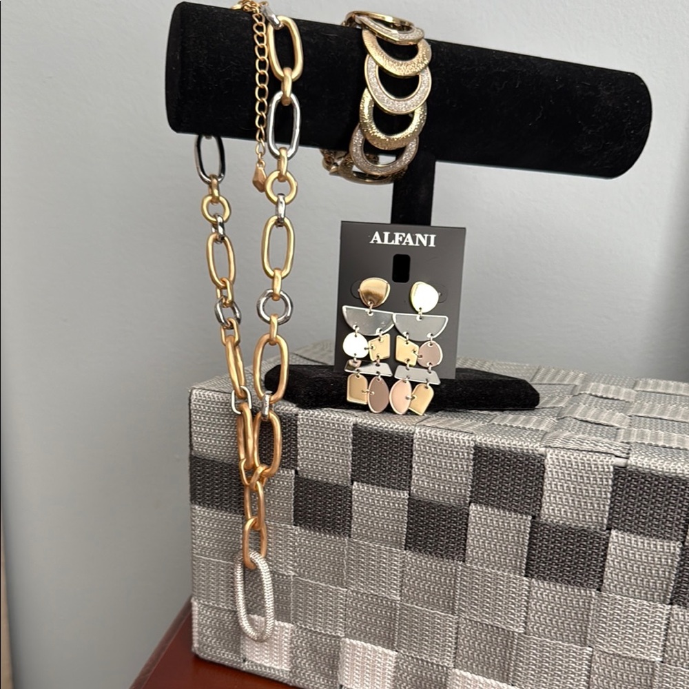 Gold and Silver Jewelry Set - 3 pieces